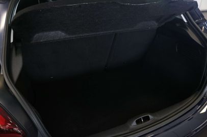 Car image 37