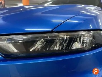 Car image 28