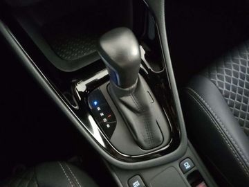 Car image 13