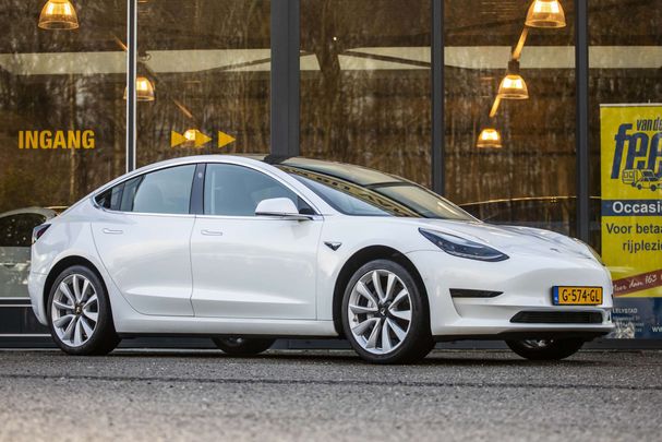 Tesla Model 3 60 Plus 225 kW image number 1