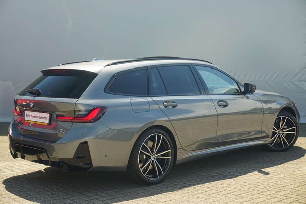 BMW 320i Touring 135 kW image number 4