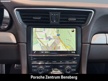 Car image 30
