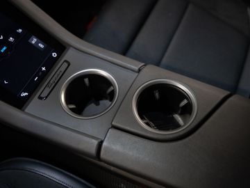 Car image 31