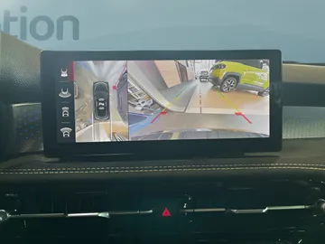 Car image 24
