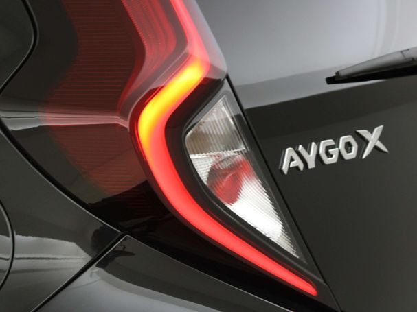 Toyota Aygo X 1.0 VVT-i 53 kW image number 10