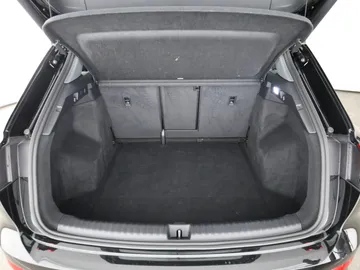Car image 38