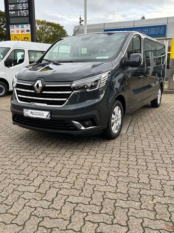 Renault Trafic Combi Blue dCi 170 Life EDC 125 kW image number 2