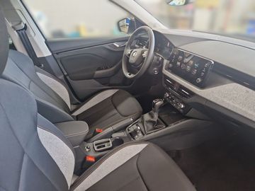 Car image 12