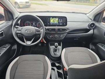 Car image 16