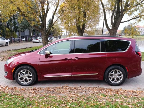 Chrysler Pacifica 214 kW image number 7