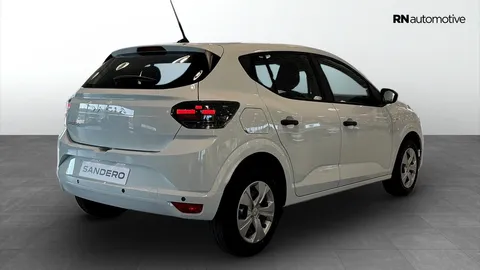 Car image 5