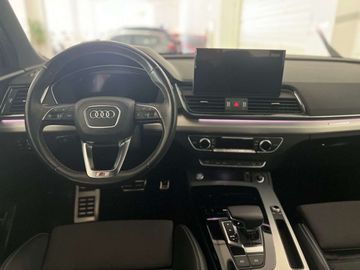 Car image 35