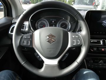 Car image 24