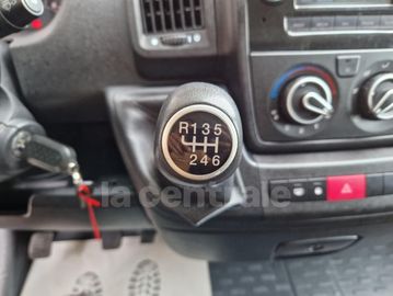 Car image 37