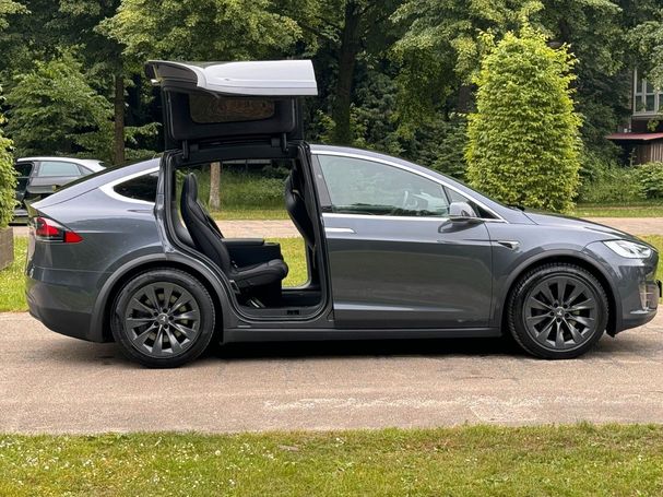 Tesla Model X 100D AWD 386 kW image number 22