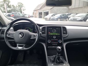 Car image 11