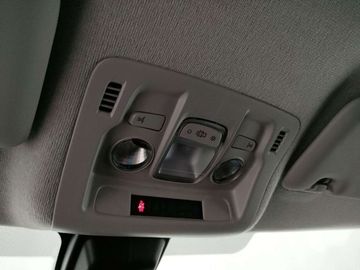 Car image 38