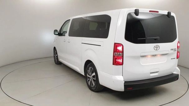 Toyota Proace Verso 100 kW image number 4