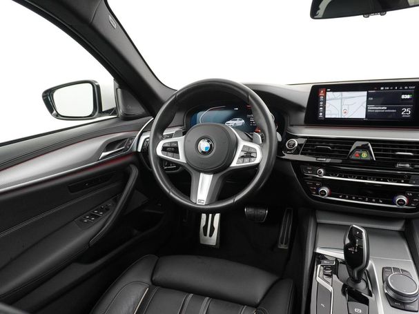 BMW 520i 135 kW image number 18