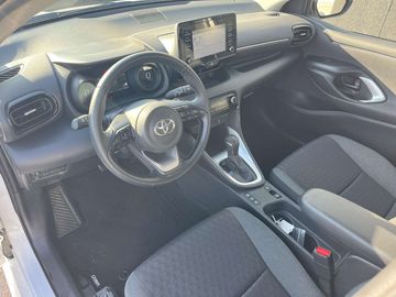 Car image 16