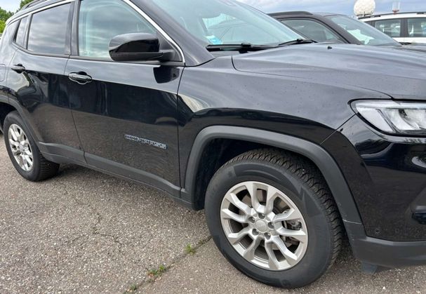 Jeep Compass 1.3 Turbo PHEV Limited 140 kW image number 2