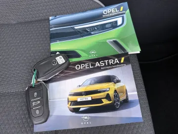 Car image 36