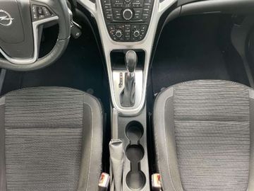 Car image 14