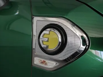 Car image 33