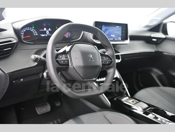 Peugeot 208 PureTech 100 EAT8 Allure 74 kW image number 19