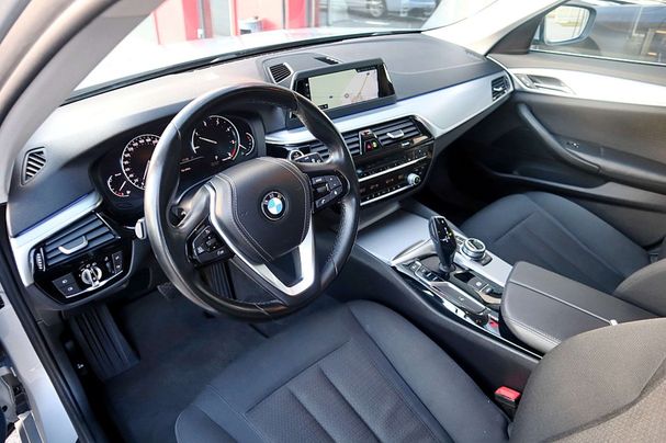 BMW 520d Touring 140 kW image number 17