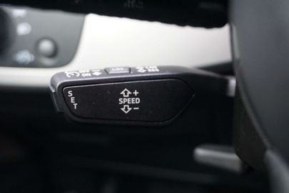 Car image 36