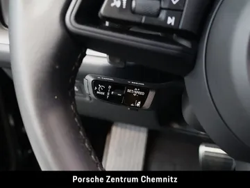 Car image 40