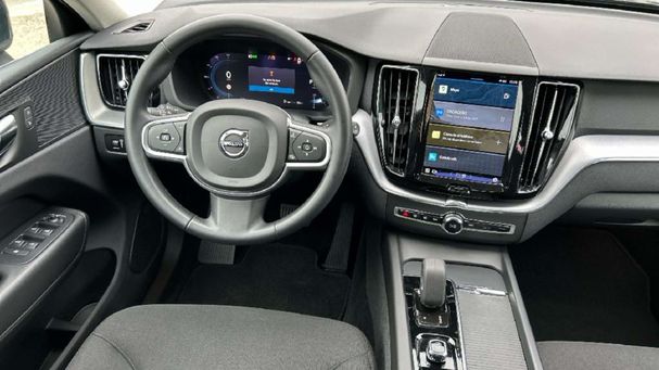 Volvo XC60 B4 Momentum 145 kW image number 13