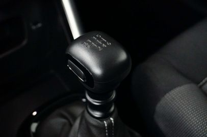 Car image 23