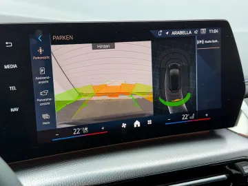 Car image 36