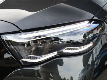 Car image 29