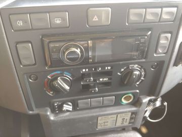 Car image 38