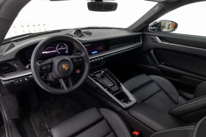 Car image 40