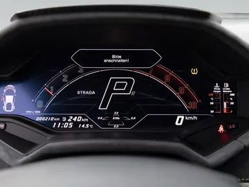 Car image 40