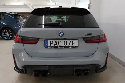 Car image 32