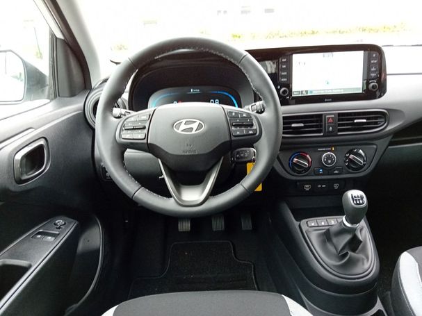 Hyundai i10 1.0 Trend 49 kW image number 9