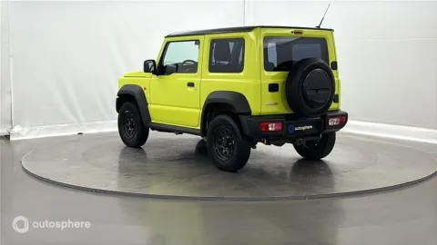 Car image 4