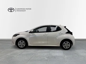 Car image 5