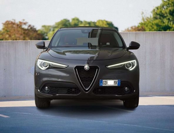 Alfa Romeo Stelvio 2.2 Diesel AT8 140 kW image number 2