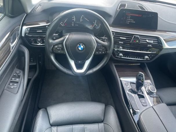 BMW 520d Touring Luxury Line 140 kW image number 11