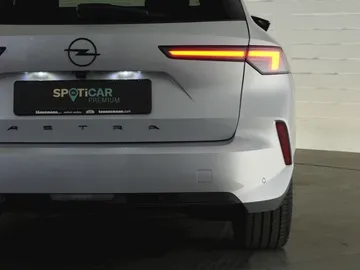 Car image 33
