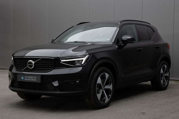 Volvo XC40 B3 Plus Dark 120 kW image number 1