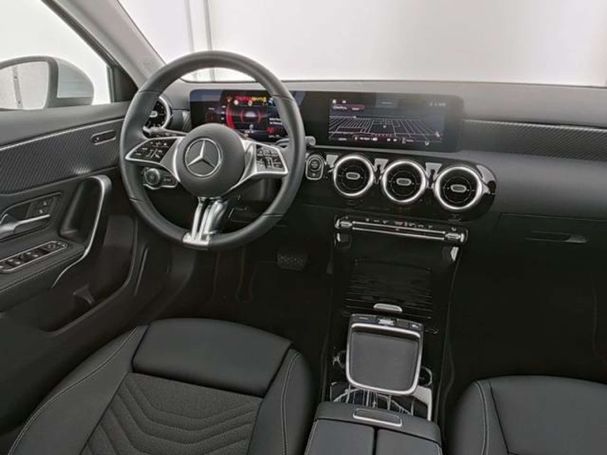 Mercedes-Benz A 200 160 kW image number 7