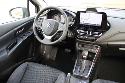 Car image 9