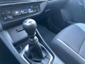 Car image 37